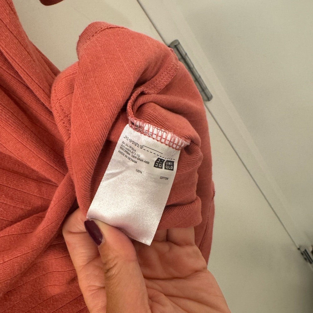 Uniqlo Women's ribbed t shirt - Coral - Picture 4 of 5